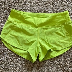 Lululemon Speed Up 2.5” tennis running shorts in size 4